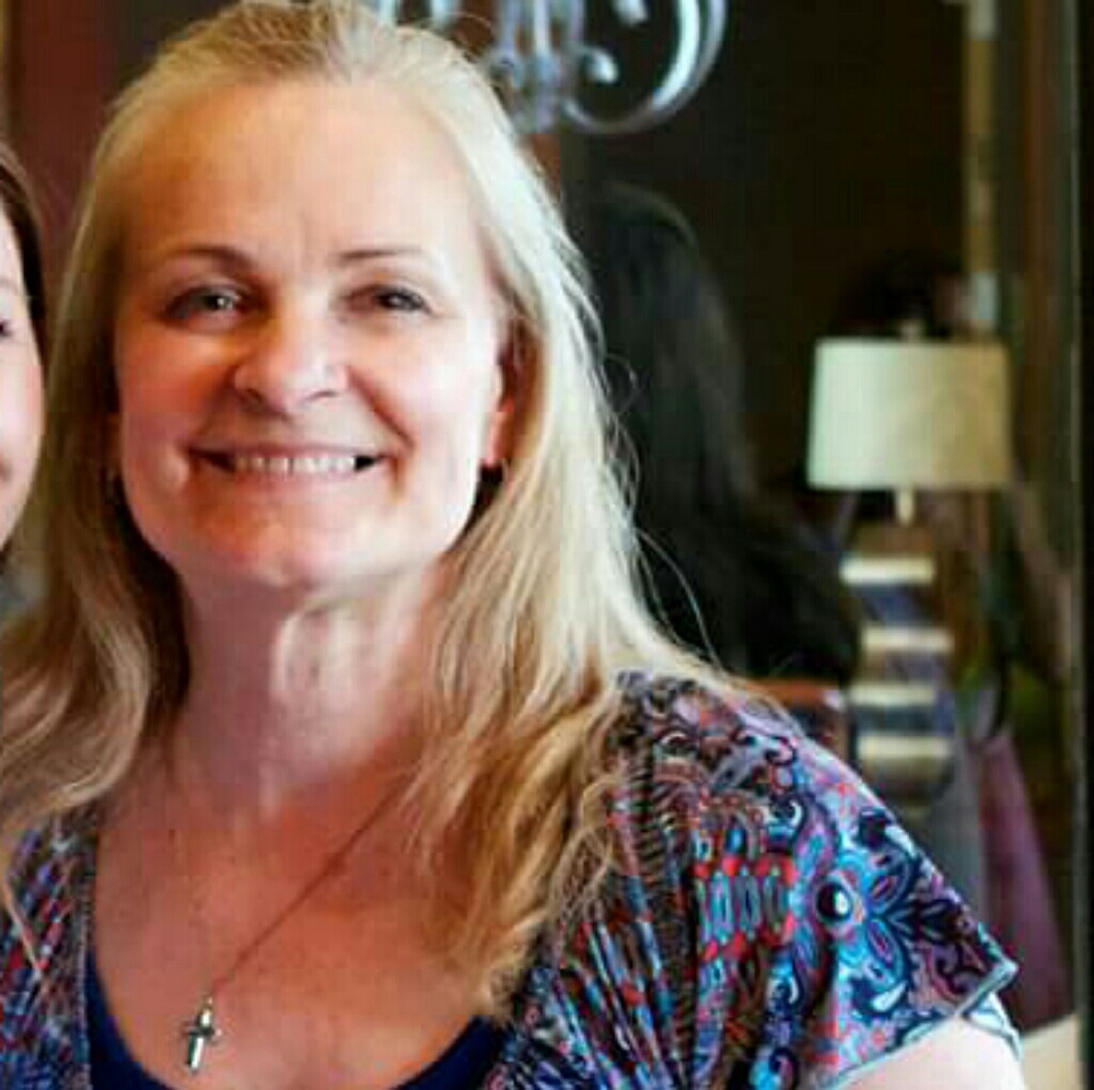 Meet your Posher, Cynthia